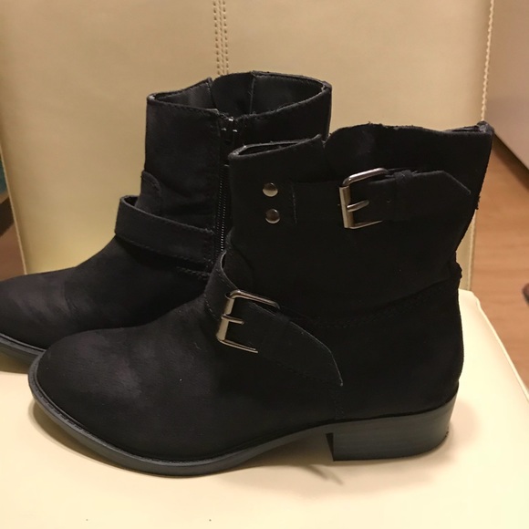 DELIA FAUX SUEDE ANKLE BOOTS - Picture 4 of 5